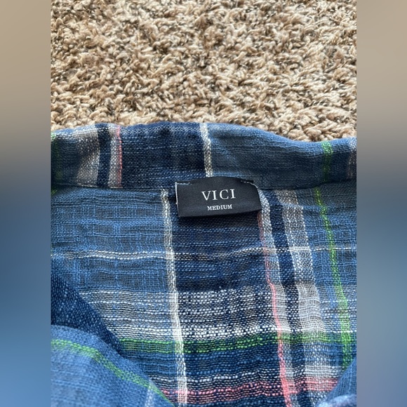 VICI oversized plaid top - Picture 2 of 6